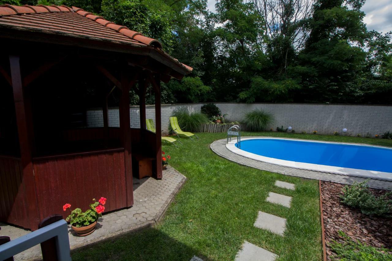 Szepkilatas Vendeghaz Villa Balatonfůzfő Eksteriør bilde