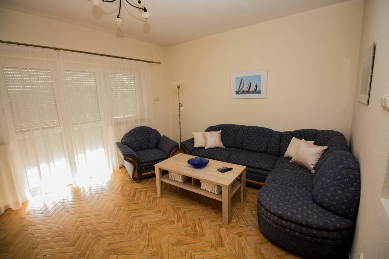 Szepkilatas Vendeghaz Villa Balatonfůzfő Eksteriør bilde